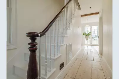 7220 Main Road, East Marion, NY 11939 - Photo 27