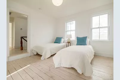 7220 Main Road, East Marion, NY 11939 - Photo 35