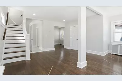 25 Mayfair Avenue, Floral Park, NY 11001 - Photo 5