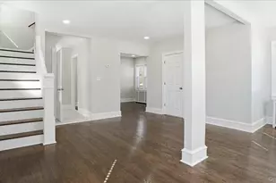 25 Mayfair Ave, Floral Park, NY 11001 - Photo 5