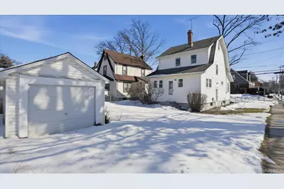 25 Mayfair Avenue, Floral Park, NY 11001 - Photo 3