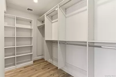 98 Burt Avenue, Northport, NY 11768 - Photo 11