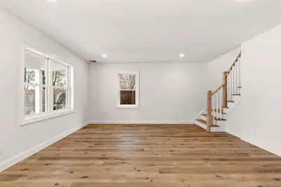 98 Burt Avenue, Northport, NY 11768 - Photo 3