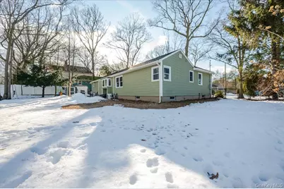 20 Honey Lane, Miller Place, NY 11764 - Photo 27