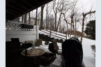 112 Riverbend Drive, Peekskill, NY 10566 - Photo 17