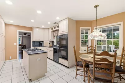 101 Convent Road, Syosset, NY 11791 - Photo 11