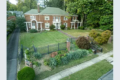 26 Overlook Circle, New Rochelle, NY 10804 - Photo 1