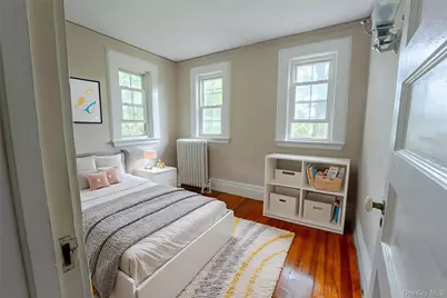 26 Overlook Circle, New Rochelle, NY 10804 - Photo 13