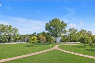 215 Constitution Pl, College Point, NY 11356 - Photo 7