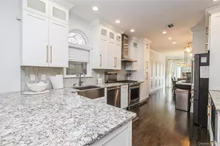 6 Valley Ln, Huntington, NY 11743 - Photo 11