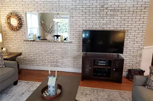 113 Lenore Ln, Centereach, NY 11720 - Photo 13