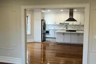 180 Hilton Ave, Hempstead, NY 11550 - Photo 3