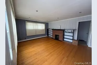 75 Lodge Avenue, Huntington Station, NY 11746 - Photo 15