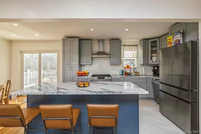 17 Goldsmith Avenue, Greenlawn, NY 11740 - Photo 7