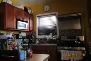 94-10 82nd Pl, Ozone Park, NY 11416 - Photo 17