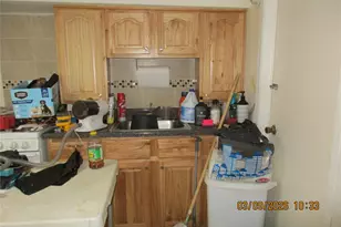 94-10 82nd Pl, Ozone Park, NY 11416 - Photo 9