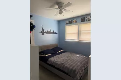 294 34th Street, Lindenhurst, NY 11757 - Photo 9