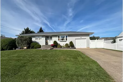 294 34th Street, Lindenhurst, NY 11757 - Photo 1