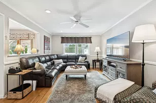 2 Robert Crescent, Stony Brook, NY 11790 - Photo 7