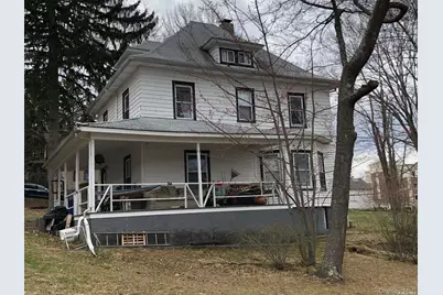 17 Crescent Drive, Huntington, NY 11743 - Photo 1