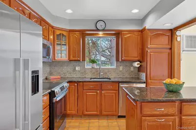 2314 Sultana Drive, Yorktown Heights, NY 10598 - Photo 9