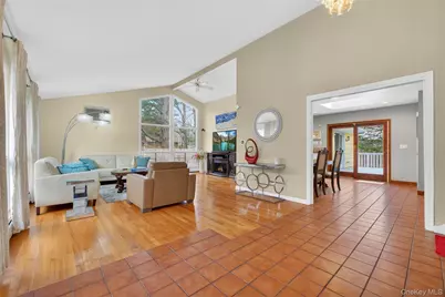 2314 Sultana Drive, Yorktown Heights, NY 10598 - Photo 3