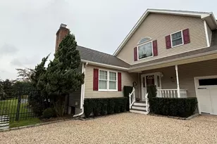 980 The Greenway, East Marion, NY 11939 - Photo 3