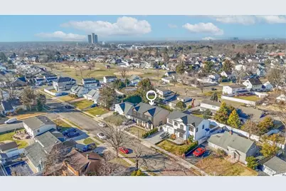 36 Foster Lane, Westbury, NY 11590 - Photo 35