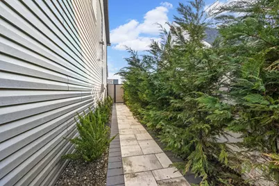 36 Foster Lane, Westbury, NY 11590 - Photo 31