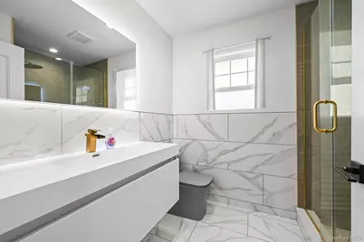 36 Foster Lane, Westbury, NY 11590 - Photo 25