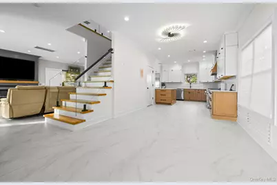 36 Foster Lane, Westbury, NY 11590 - Photo 11