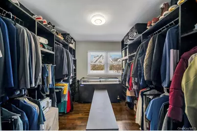 460 Roquette Avenue, Floral Park, NY 11001 - Photo 15