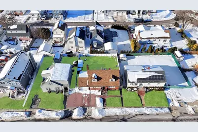 460 Roquette Avenue, Floral Park, NY 11001 - Photo 41