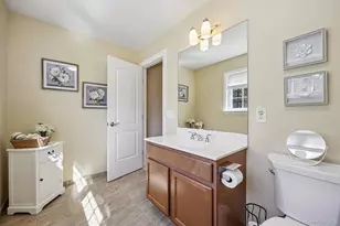 153 Stoneleigh Dr, Riverhead, NY 11901 - Photo 37