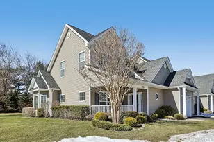 153 Stoneleigh Dr, Riverhead, NY 11901 - Photo 3