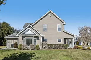 153 Stoneleigh Dr, Riverhead, NY 11901 - Photo 39