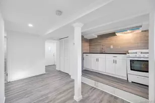 297 E Columbia St, Hempstead, NY 11550 - Photo 25