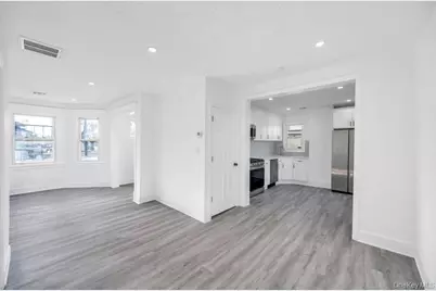 297 E Columbia Street, Hempstead, NY 11550 - Photo 13