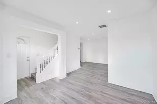 297 E Columbia St, Hempstead, NY 11550 - Photo 9