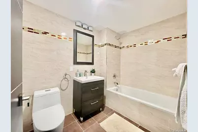 35-20 146th Street #3D, Flushing, NY 11354 - Photo 7
