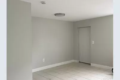 10630 156th Street, Jamaica, NY 11433 - Photo 5