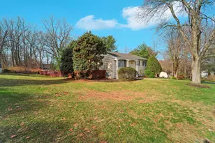 551 Westfield Dr, Valley Cottage, NY 10989 - Photo 37