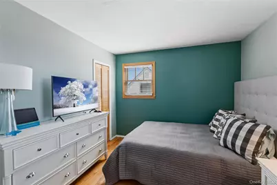 185 East Drive, Copiague, NY 11726 - Photo 23