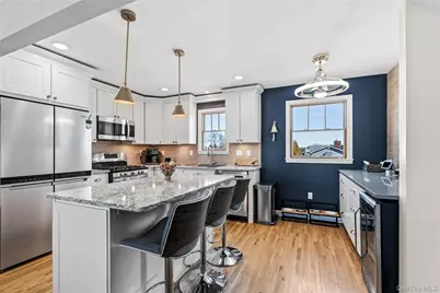 185 East Drive, Copiague, NY 11726 - Photo 13