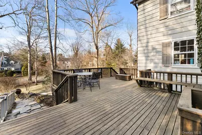 2 Oakwood Place, Scarsdale, NY 10583 - Photo 23