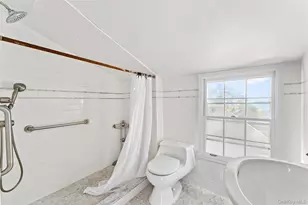 2 Oakwood Pl, Scarsdale, NY 10583 - Photo 15