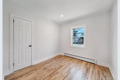 40 Durhamoc Lane, North Babylon, NY 11703 - Photo 25