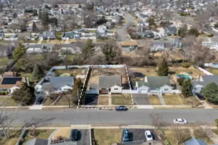 40 Durhamoc Ln, North Babylon, NY 11703 - Photo 35