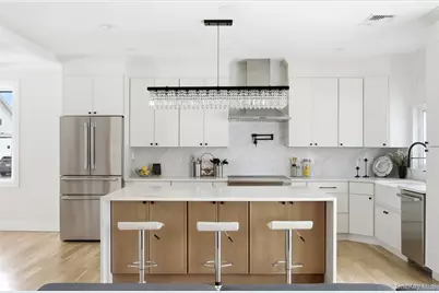 19 Arrow Lane, Hicksville, NY 11801 - Photo 15