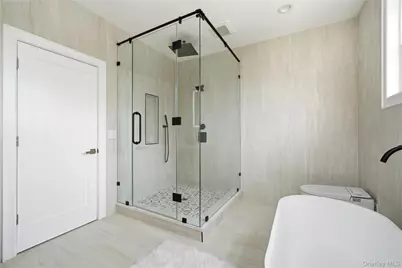 19 Arrow Lane, Hicksville, NY 11801 - Photo 35